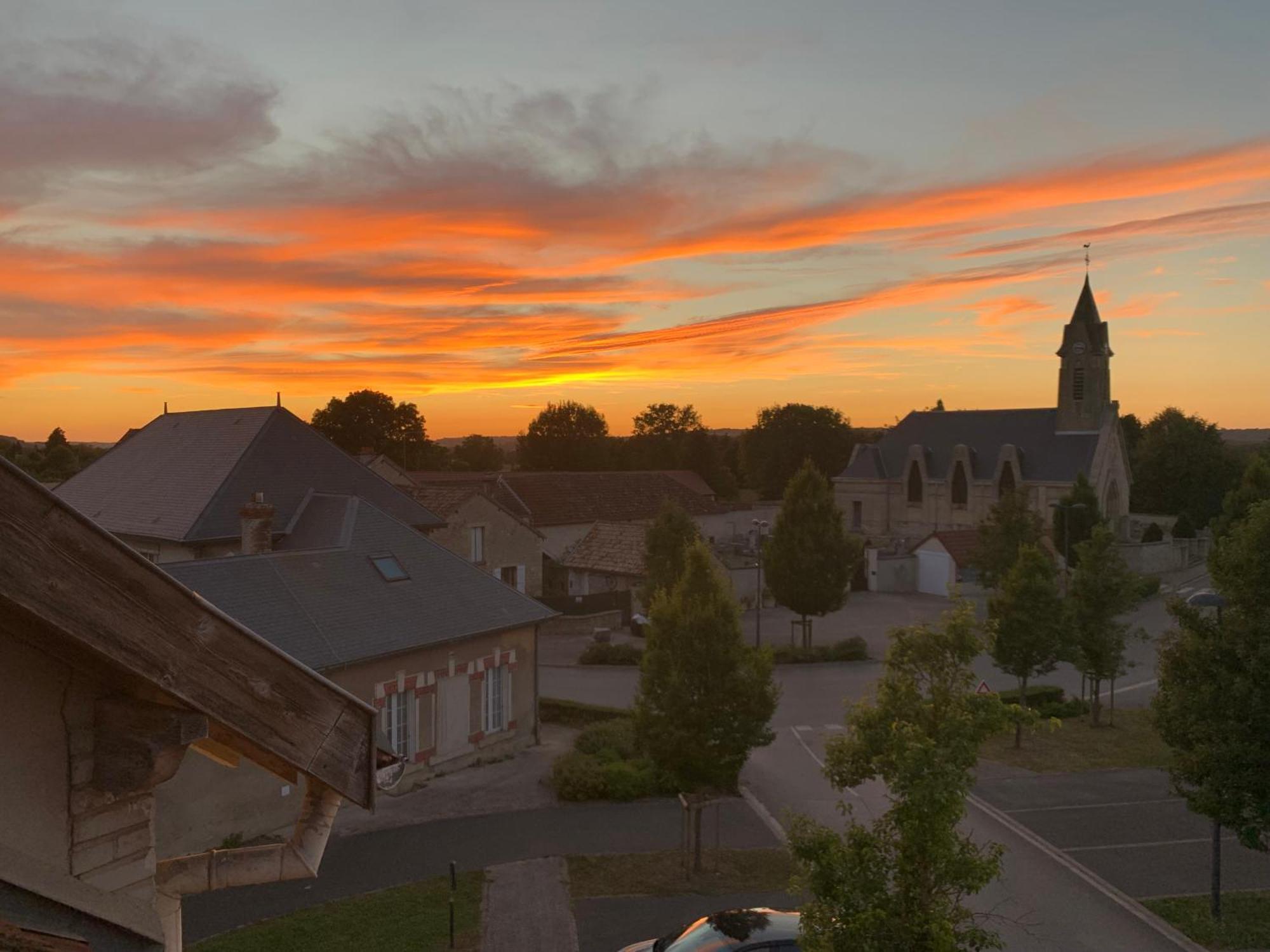 Le Temps Retrouve Bed and Breakfast Concevreux Exteriör bild